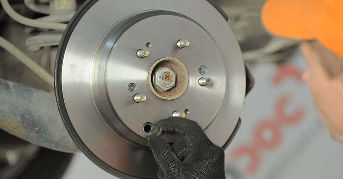 HONDA CR-V 2013 Спирачен диск стъпка по стъпка наръчник за смяна