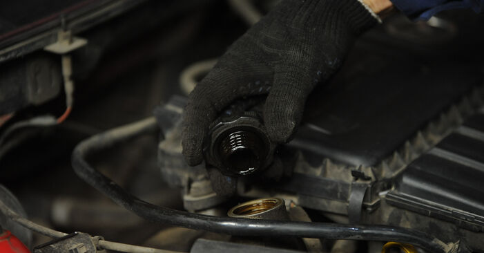 Zamenjajte Oljni filter na Mazda 626 IV 1993 1.8 i (GE8P) sami