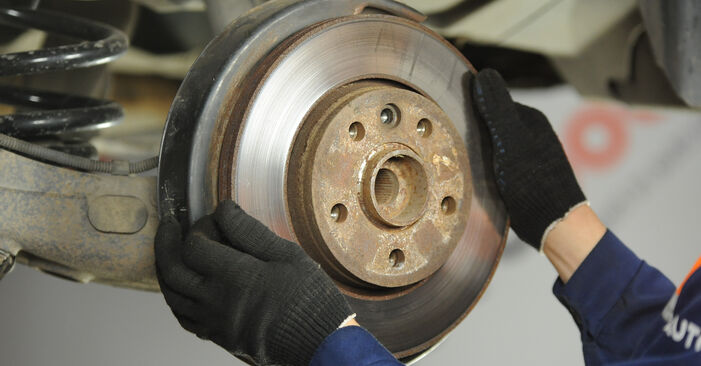 Step-by-step recommendations for DIY replacement VW Multivan T6 2018 2.0 TDI 4motion Brake Discs