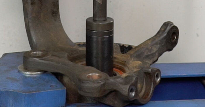 Changing Wheel Bearing on SEAT Alhambra (7V8, 7V9) 1.9 TDI 4motion 1999 by yourself