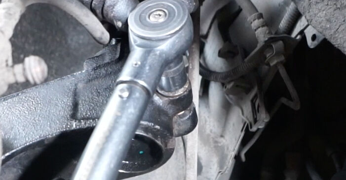 Mudar Rolamento da Roda no Volvo S80 II 2014 não será um problema se você seguir este guia ilustrado passo a passo