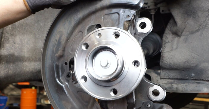 Faites-le vous-même : tutoriel en ligne pour le changement de VOLVO XC70 Roulement de roue