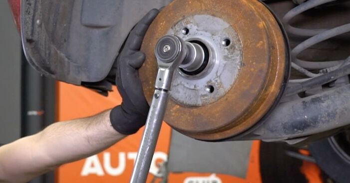 How to change Wheel Bearing on Renault Kangoo 2 Express 2008 - free PDF and video manuals