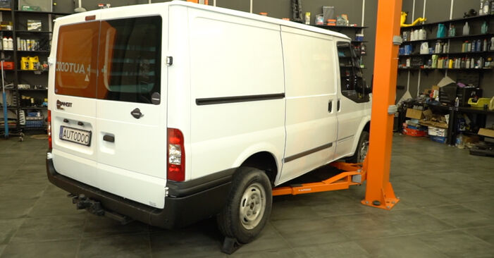 Hvordan skifte Støtdemper på Ford Transit Mk7 Van 2006 – gratis PDF- og videoveiledninger