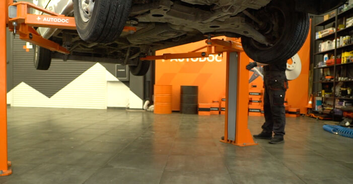 Spurstangenkopf Ford Tourneo Custom Bus 2.0 EcoBlue mHEV 2014 wechseln: Kostenlose Reparaturhandbücher