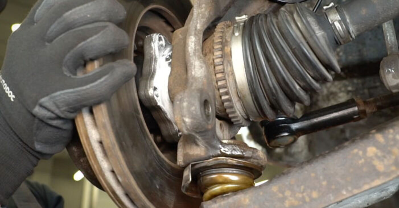 How to change front wheel bearing on Ford Transit Mk7 van – replacement ...