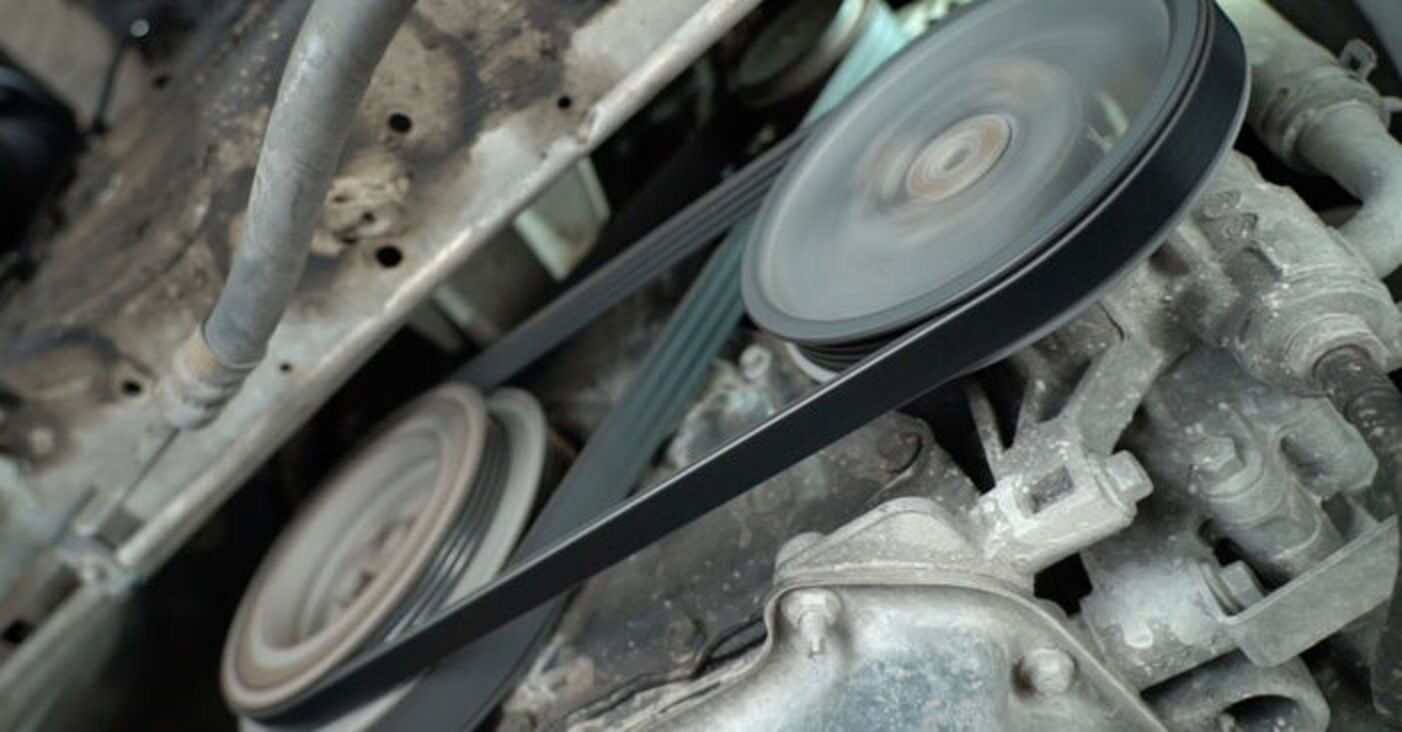 How to change serpentine belt on Ford Transit Mk7 van – replacement guide