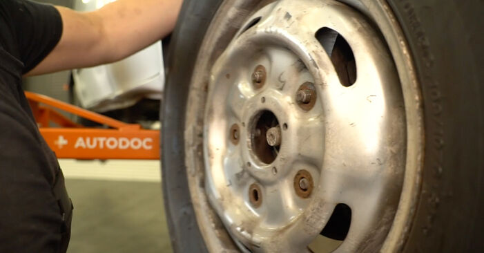 Vanskelighetsgrad: Bytte av Hjullager på Ford Transit Tourneo MK6 2.2 TDCi 2012 – last ned illustrert veiledning