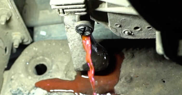 Wie schmierig ist es, selber zu reparieren: Kühler beim Ford Transit Mk7 Kastenwagen 2.2 TDCi 2012 wechseln – Downloaden Sie sich Bildanleitungen