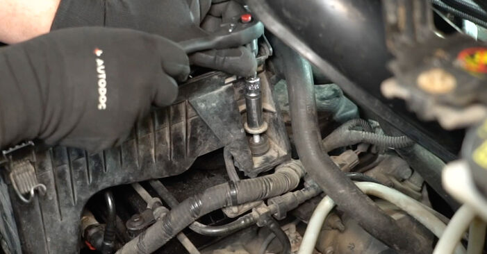 How to replace Glow Plugs on FORD MONDEO III Saloon (B4Y) 2005: download PDF manuals and video instructions