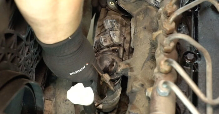 FORD TRANSIT 3.2 TDCi Glow Plugs replacement: online guides and video tutorials