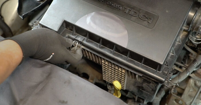 Glühkerzen Ford Transit Tourneo MK6 2.2 TDCi 2008 wechseln: Kostenlose Reparaturhandbücher
