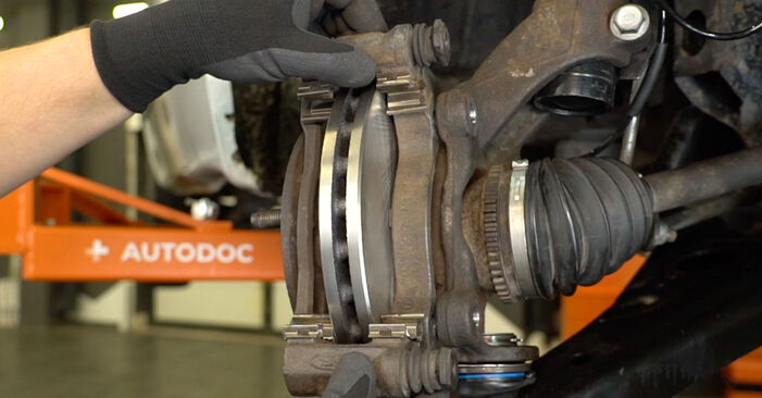 Diagrama Discos de Freno FORD TRANSIT MK-7 Platform/Chassis 2011 - recomendaciones paso a paso para la sustitución