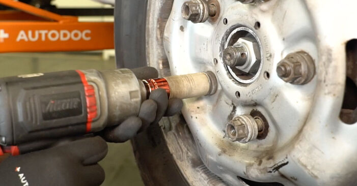Cambio Pastillas De Freno FORD TRANSIT 2.2 TDCi RWD 2014 no será un problema si sigue esta guía ilustrada paso a paso
