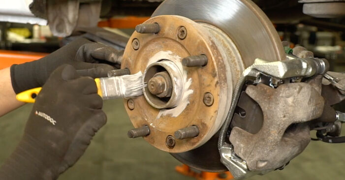 Cambio Sensor de Desgaste de Pastillas de Frenos FORD TRANSIT 3.2 TDCi 2014 no será un problema si sigue esta guía ilustrada paso a paso