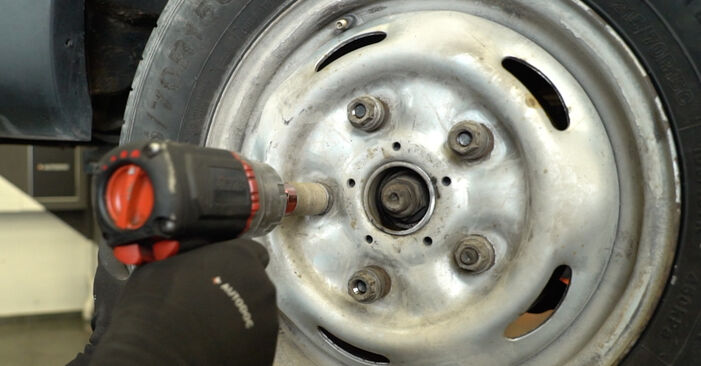 Zelf FORD TRANSIT Bus (FD_ _, FB_ _, FS_ _, FZ_ _, FC_ _) 2.4 TDE 2000 Handremkabel vervangen – online tutorial