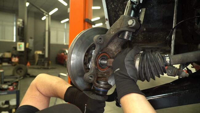 Pasikeiskite FORD TRANSIT Custom Šarnyras patys - internetinė instrukcija