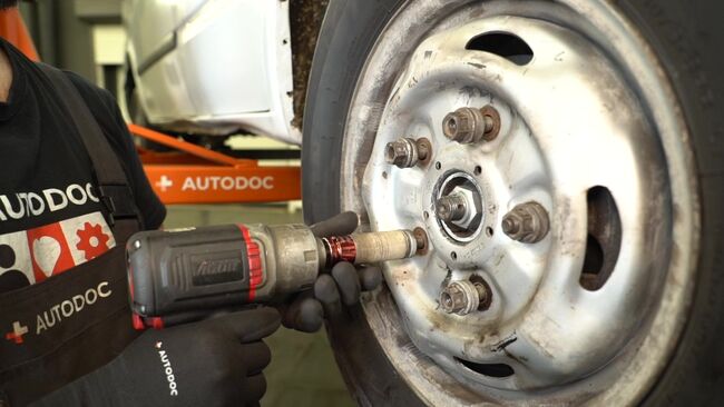 FORD TRANSIT Custom Šarnyras išsami keitimo instrukcija