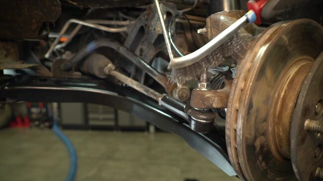 FORD TRANSIT Bus 2.2 TDCi RWD 2015 Traggelenk austauschen: Unentgeltliche Reparatur-Tutorials