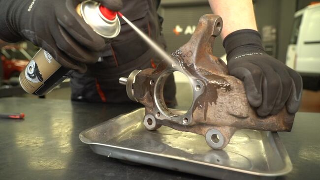 FORD TRANSIT Bus 2.2 TDCi RWD 2015 Traggelenk austauschen: Unentgeltliche Reparatur-Tutorials