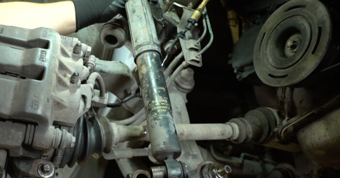 RENAULT MASTER Amortisseur manuel d'atelier pour remplacer soi-même