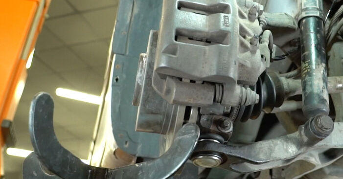 Comment retirer RENAULT MASTER Amortisseur - instructions en ligne faciles à suivre