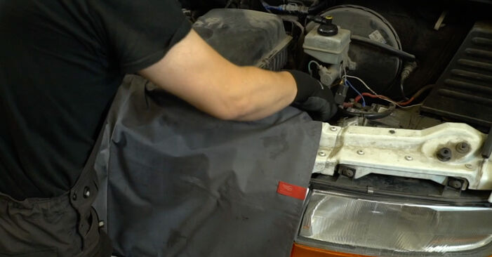 Comment remplacer RENAULT MASTER Filtre à Huile - manuels pas à pas et guides vidéo