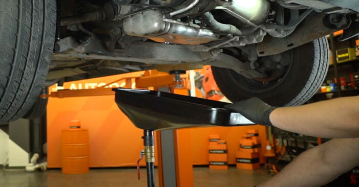 Patstāvīga NISSAN Primastar Platforma / Šasija (X83) 2.0 2005 Eļļas filtrs nomaiņa
