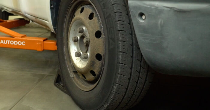 Hogyan Nissan Interstar Van 2002 Vezetőkar fej cseréje - ingyenes PDF és videó-útmutatók