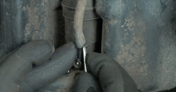 Jak vyměnit Cerpadlo ostrikovace na RENAULT CLIO: stáhněte si PDF návody a video instrukce.