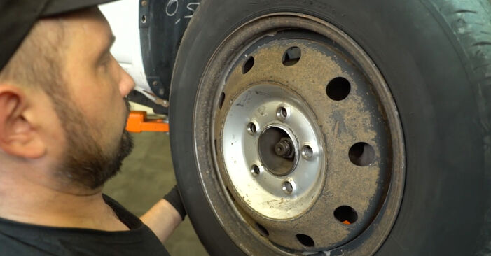 Wie man RENAULT Thalia I (LB_) 1.4 1999 Waschwasserpumpe austauscht - Schrittweise Handbücher und Videowegleitungen