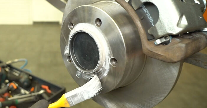 À quel point est-il difficile de le faire soi-même : télécharger le guide illustré pour le changement de Roulement de roue sur RENAULT MASTER