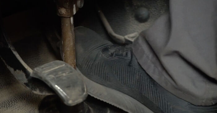 Remplacer Roulement de roue sur RENAULT MASTER par vous-même