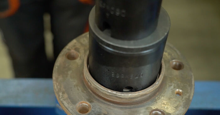 Jak vyměnit Lozisko kola na NISSAN INTERSTAR - tipy a triky