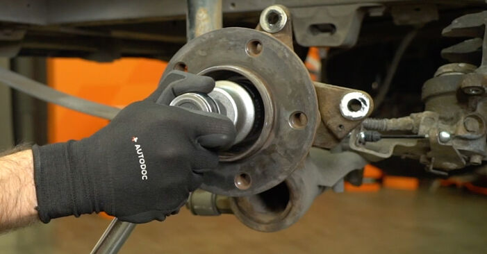 Kako zamenjati NISSAN NV400 Kolesni lezaj - priročniki s koraki in video vodniki