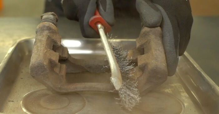 Jak dlouho trvá výměna: Lozisko kola na autě NISSAN NV400 - informační PDF návod