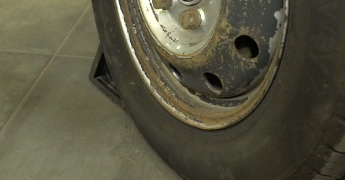 Πώς να αντικαταστήσετε RENAULT MASTER Ρουλεμάν τροχών - εγχειρίδια βήμα προς βήμα και οδηγοί βίντεο