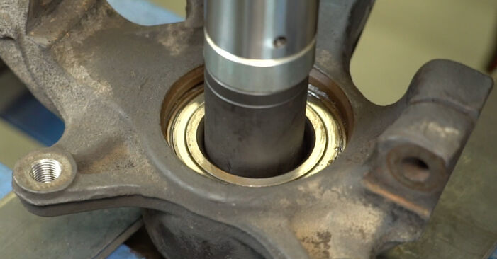 Hoe Wiellager RENAULT MASTER II Bestelwagen (FD) 2.5 dCi 1999 vervangen – stap voor stap leidraden en video-tutorials