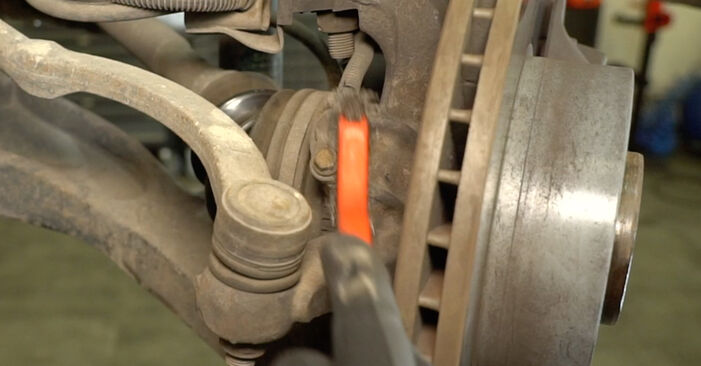 RENAULT MASTER 2005 Wiellager stap voor stap instructies voor vervanging