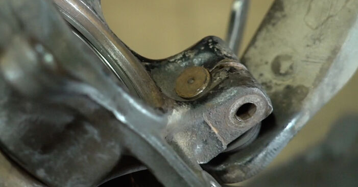 Svépomocná výměna Lozisko kola na autě NISSAN INTERSTAR