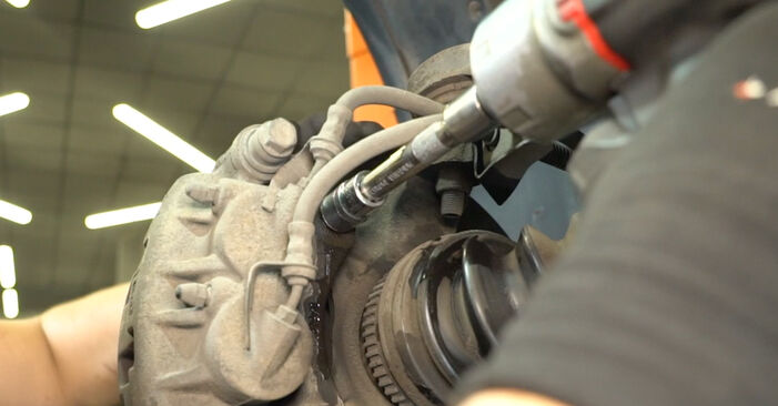 NISSAN INTERSTAR Rattalaager vahetamine: tasuta töökoja juhendid