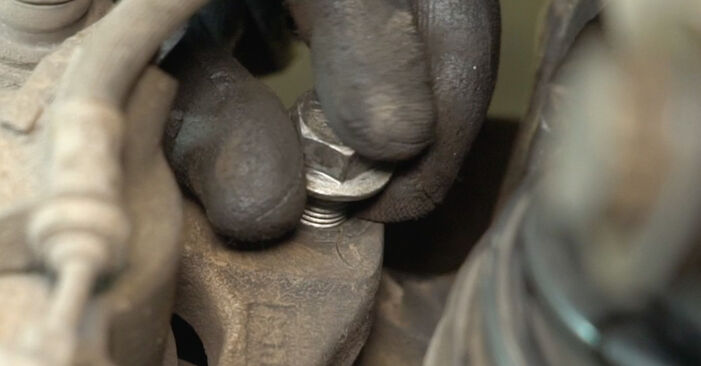 Kuidas asendada NISSAN INTERSTAR Rattalaager - üksikasjalikud juhendid ja videojuhendid