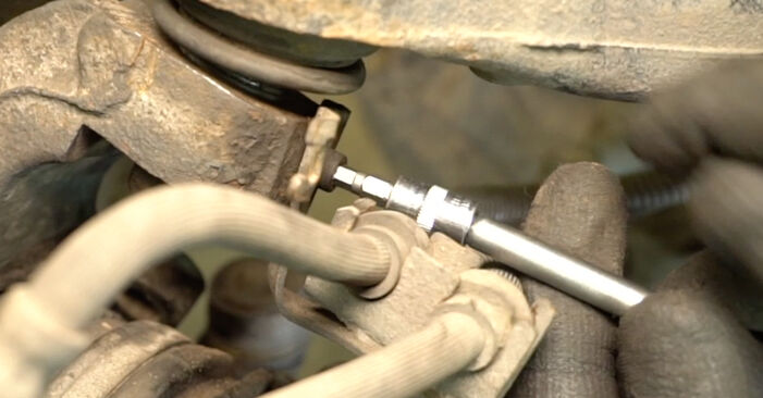 NISSAN INTERSTAR Rattalaager iseseisev vahetamine