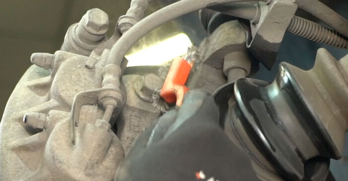 Como substituir NISSAN INTERSTAR Caixa (X70) dCi 120 2003 Rolamento da Roda - manuais e guias de vídeo passo a passo