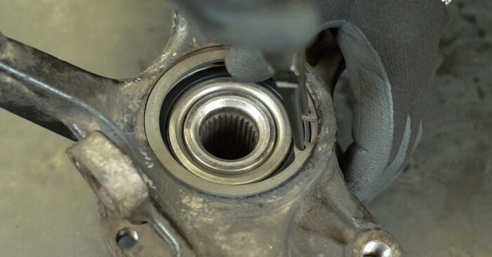 Mudar Rolamento da Roda no Nissan Interstar Van 2010 não será um problema se você seguir este guia ilustrado passo a passo