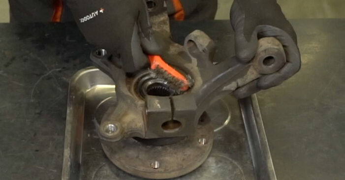 Κάντε μόνοι σας την αντικατάσταση RENAULT MASTER Ρουλεμάν τροχών - online tutorial