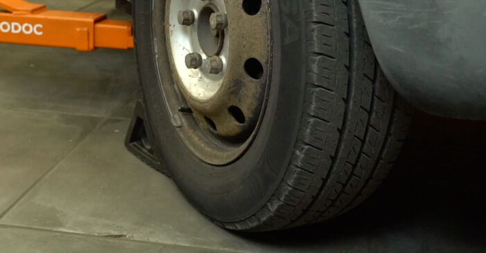 Como trocar Rolamento da Roda no Renault Master II Minibus 1998 - manuais gratuitos em PDF e vídeo