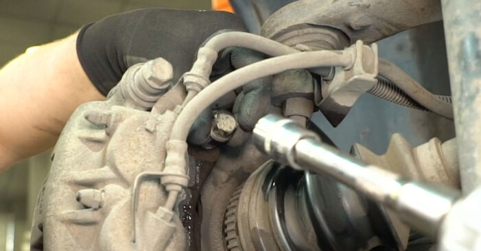 Trocar Rolamento da Roda no RENAULT MASTER II Autocarro (JD) 2.5 D 2001 por conta própria