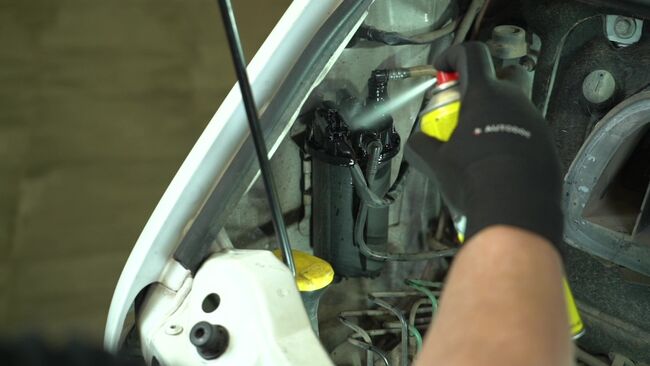 Hoe Brandstoffilter Nissan Interstar Van 2002 vervangen – gratis pdf- en videohandleidingen