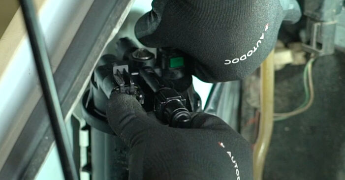 NISSAN PRIMASTAR Kütusefilter vahetamine: tasuta töökoja juhendid